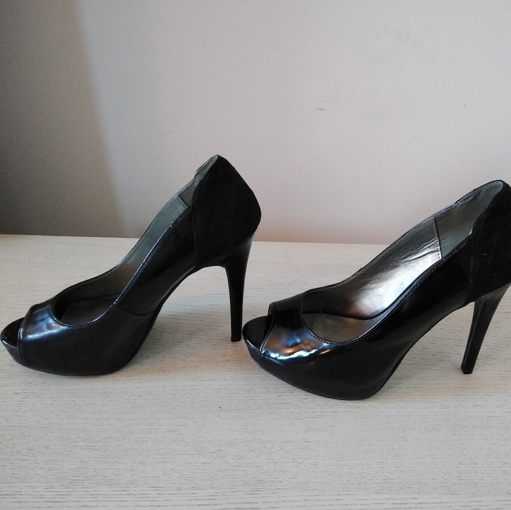Guess Women shoes, 7 1/2